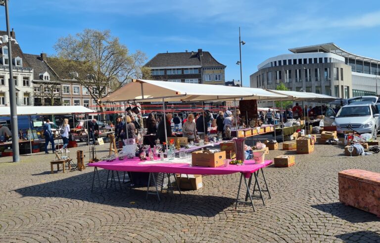Koopavond Heiloo — braderie-en-jaarmarkt in Heiloo